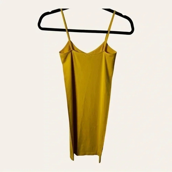 1711. YELETE SLIP DRESS MUSTARD IN COLOR ONE SIZE SPAGHETTI STRAPS SOFT - Picture 9 of 12